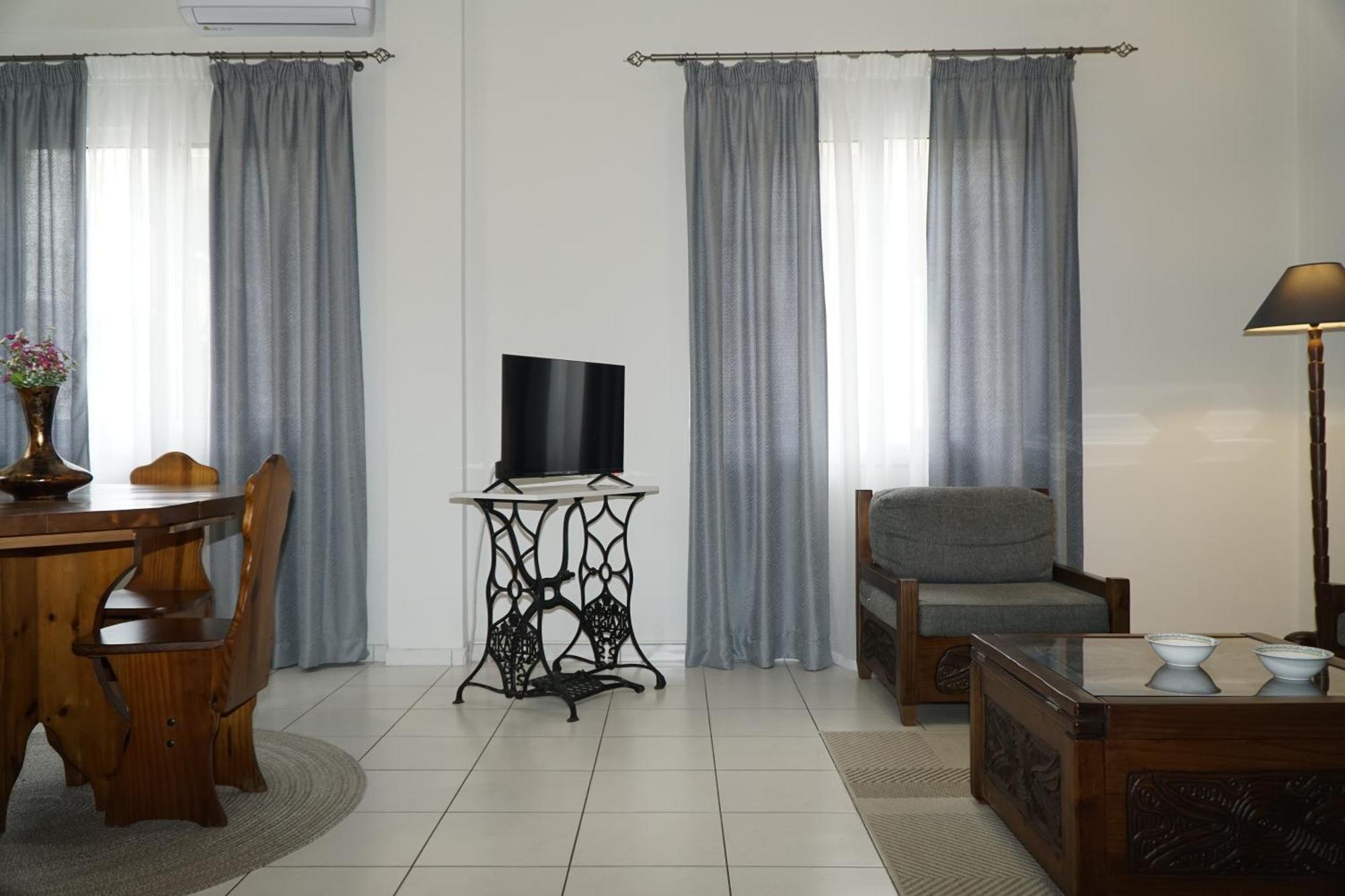 Elegant Central Apartment Heraklion  Exterior photo