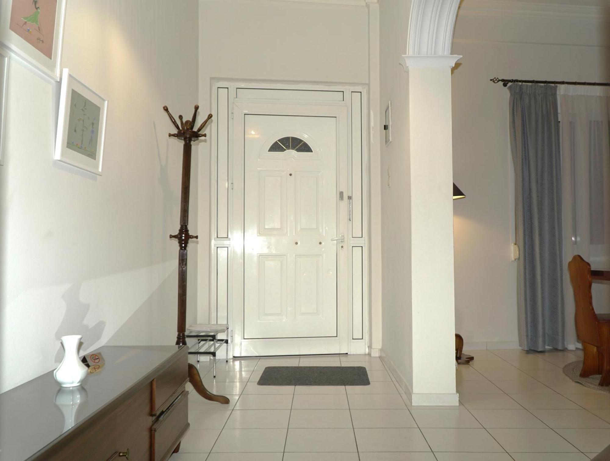 Elegant Central Apartment Heraklion  Exterior photo